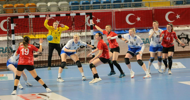 Hentbol kalecinin özel kuralları nelerdir